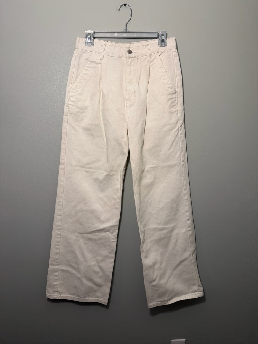 BDG Wide Leg Jeans in Off-White